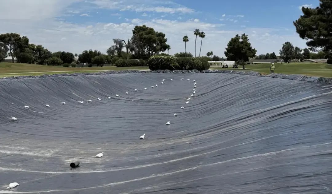 geomembranas pvc estanque golf instalacion