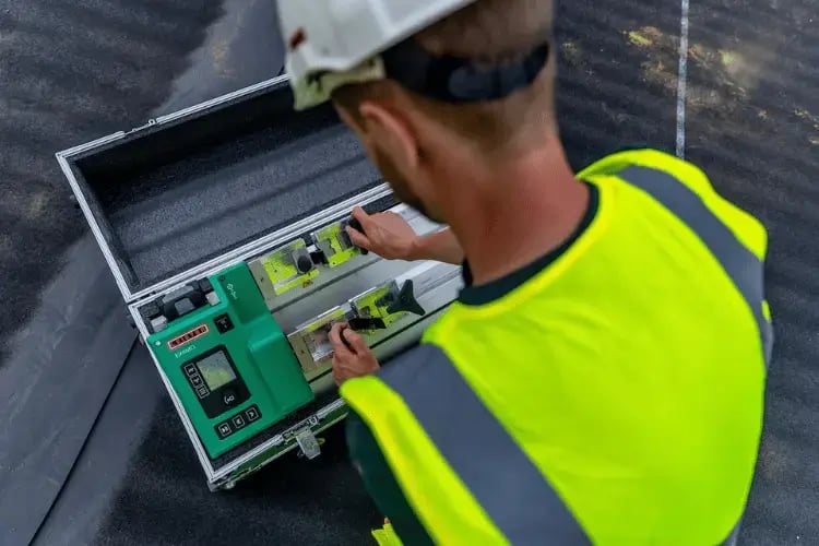 probador de geomembranas examo 700 leister