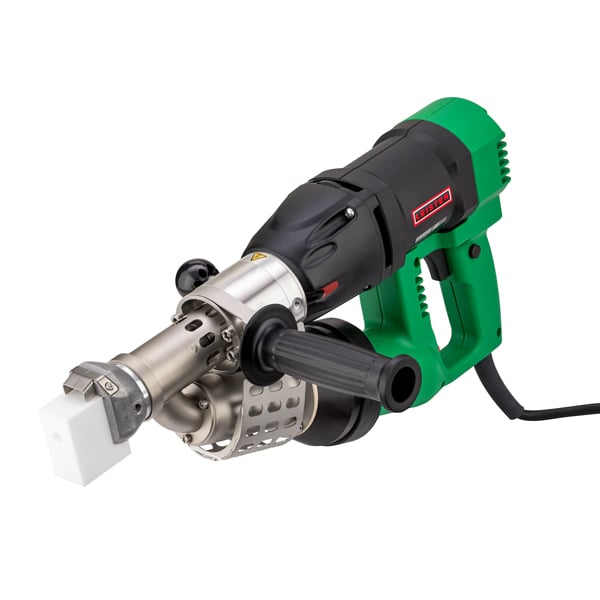La FUSION 2 de Leister es una extrusora manual compacta, ligera y versátil, diseñada para ofrecer un desempeño confiable en trabajos de soldadura de PE y PP.