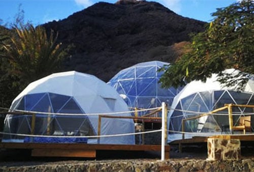 capra-para-glamping-tipo-domo-renolit-sattler