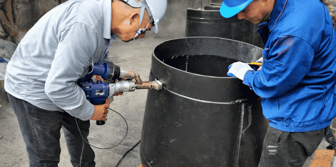Fabricación de tanques de PPH con Weldy booster EX3