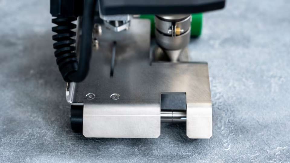 SOLDADORA_AUTOMÁTICA_UNIDRIVE_505_LEISTER_PISCINAS_IMPERMEABILIZACIÓN_2